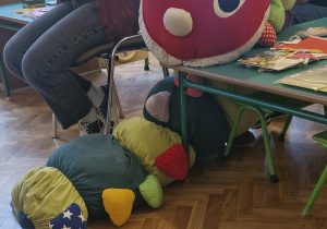 Duża maskotka - Stonoga Jadzia.