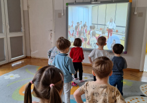 Dzieci z grupy żółtej podczas Integracyjnego WF.