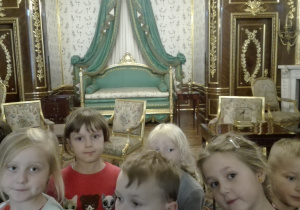Dzieci w Sali królewskiej